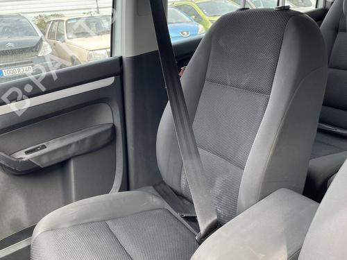 seat-buckle-vw-touran-1t3-2010-2011-2012-2013-2014-2015-2016-38476993 main image