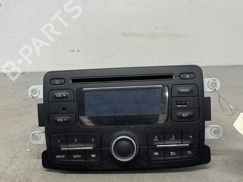 Used Radio DACIA LODGY (JS_) 1.2 TCe (JSAY, JSM0) (115 hp) 31046605