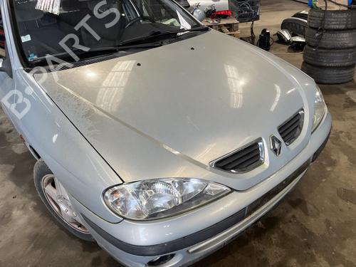 Used Right headlight RENAULT MEGANE I (BA0/1_) 1.6 16V (BA04, BA0B, BA11, BA1J, BA16, BA19, BA1K, BA1V,... (107 hp) 31011421