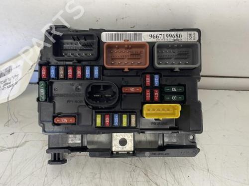 Sikringsdåse CITROËN C3 I (FC_, FN_) 1.6 16V HDi (109 hp) 26427061