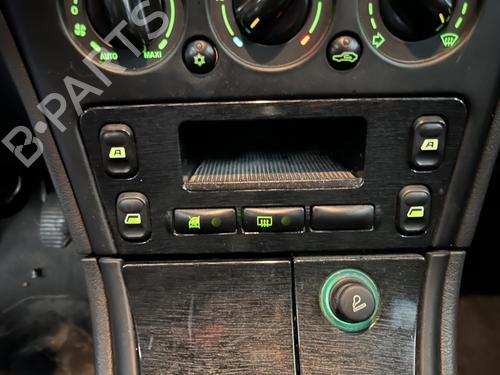 Used Left front window switch CITROËN XSARA (N1) 1.6 16V (109 hp) 30882984