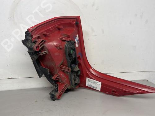 Right taillight PEUGEOT 5008 (0U_, 0E_) 1.6 HDi | BP26421605C35 