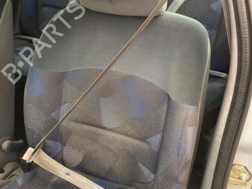 Used Seat buckle RENAULT CLIO II Hatchback Van (SB0/1/2_) 1.9 D (SB0R) (54 hp) 27577898
