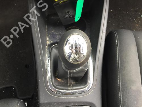 Used Gear lever RENAULT MEGANE III Hatchback (BZ0/1_, B3_) 1.2 TCe (BZ2B, BZ11) (116 hp) 30206274