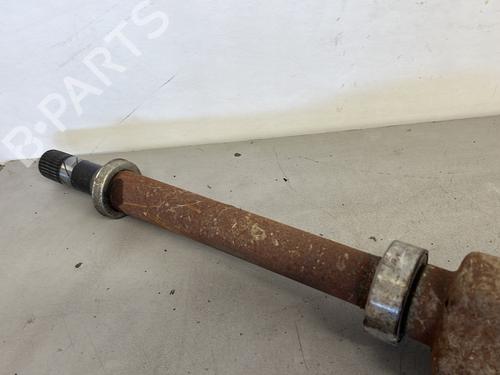Used Right front driveshaft Right front driveshaft RENAULT MEGANE IV Hatchback (B9A/M/N_) 1.5 dCi 110 (B9A3) (110 hp) 32981364 32981364