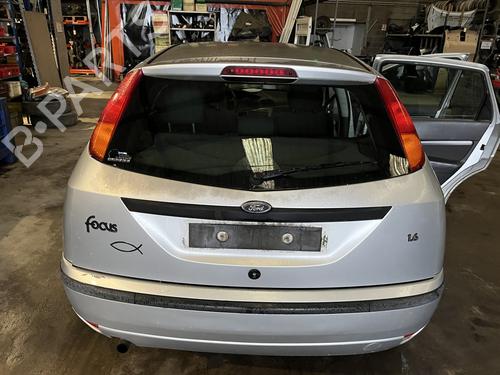 Motor limpa vidros traseiro FORD FOCUS I (DAW, DBW) 1.6 16V (100 hp) 30819661