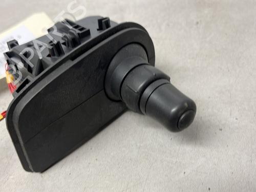 Used Switch Switch RENAULT CLIO III (BR0/1, CR0/1) 1.5 dCi (BR17, CR17) (86 hp) 33180845 33180845