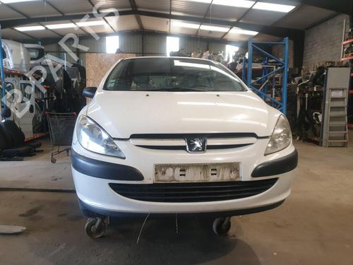 Fuse box PEUGEOT 307 (3A/C) 2.0 HDi 90 | BP26426864E1 