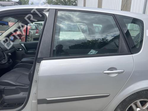 Used Left rear door RENAULT SCÉNIC II (JM0/1_) 1.6 (JM0C, JM0J, JM1B) (113 hp) 26419886