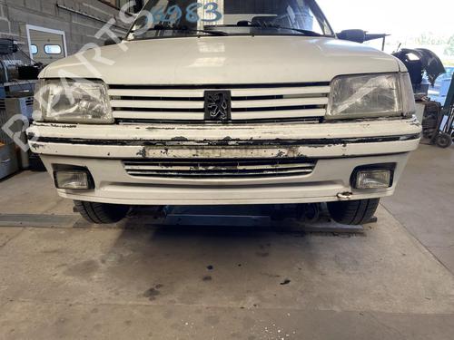 Used Right headlight Right headlight PEUGEOT 205 II (20A/C) 1.7 Diesel (60 hp) 26416139 26416139