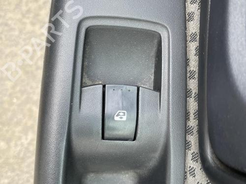 Right front window switch RENAULT CLIO II (BB_, CB_) 1.2 (BB0A, BB0F, BB10, BB1K, BB28, BB2D, BB2H, CB0A,... | BP28276803I26 