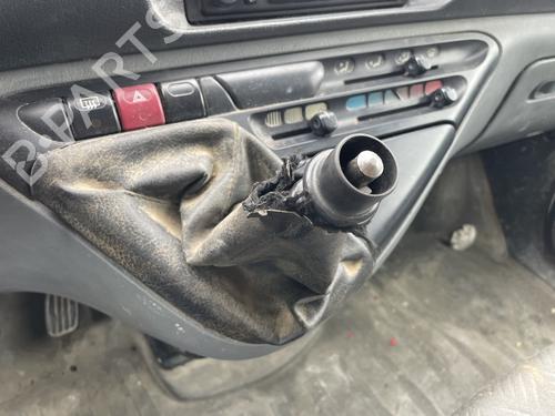 Used Gear lever Gear lever CITROËN JUMPY I Van (BS_, BT_, BY_, BZ_) 2.0 HDi 95 (94 hp) 33722748 33722748