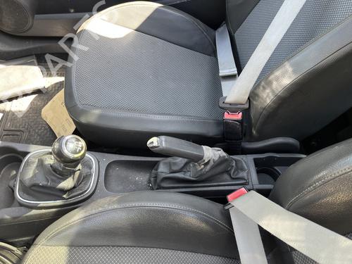 Used Hand brake Hand brake OPEL CORSA D (S07) 1.3 CDTI (L08, L68) (90 hp) 35992199 35992199
