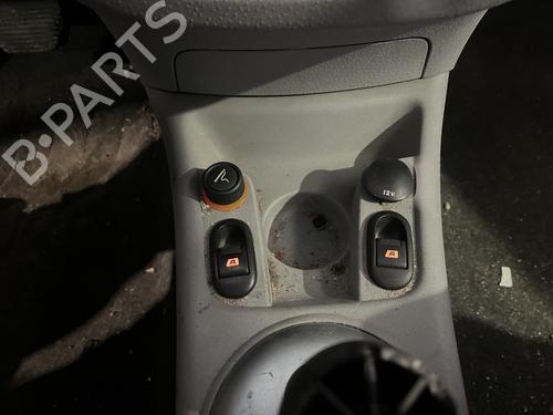 right-front-window-switch-citroen-c3-i-fc_-fn_-2002-2003-2004-2005-2006-2007-2008-2009-2010-2011-2012-2013-31839208 main image