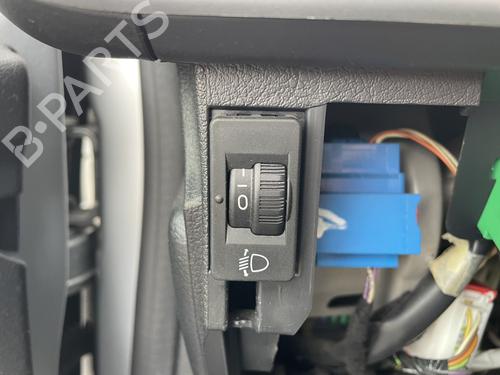 Forlygtekontakt PEUGEOT 207 (WA_, WC_) 1.4 16V (95 hp) 33041265