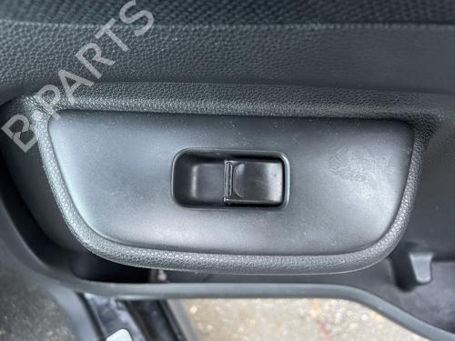 Høyre Foran elrute bryter SUZUKI IGNIS II (MH) 1.3 (RM413) | BP30791768I26 