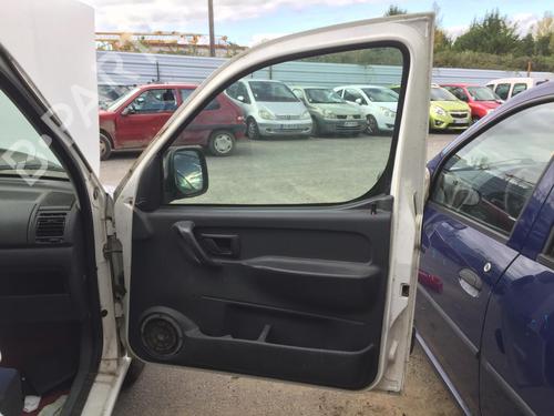 Right front door PEUGEOT PARTNER Box Body/MPV (5_, G_) 1.9 D | BP29490886C3 