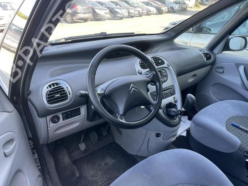 Used Dashboard CITROËN XSARA PICASSO (N68) 1.6 HDi (90 hp) 26687132