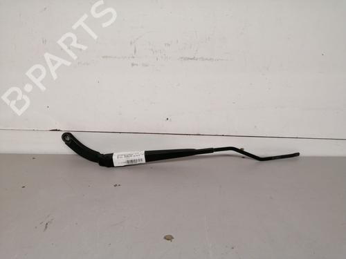 Used Front windshield wiper arm RENAULT CLIO IV (BH_) 1.5 dCi 75 (75 hp) 26413544