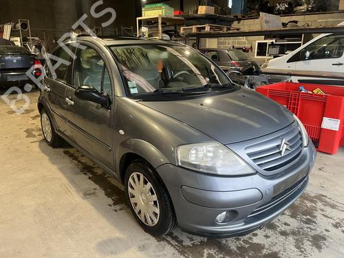 Used Right front steering knuckle CITROËN C3 I (FC_, FN_) 1.4 16V (88 hp) 31839240