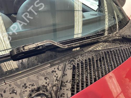 front-windshield-wiper-arm-renault-clio-ii-hatchback-van-sb012_-1998-31904400 main image