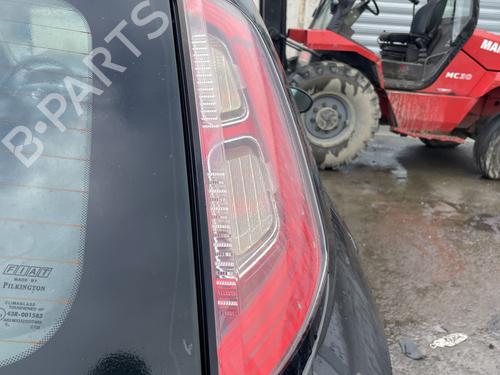 Used Right taillight Right taillight FIAT PUNTO EVO (199_) 1.3 D Multijet (199AXC1A, 199BXC1A, 199AXT1A, 199BXT1A) (75 hp) 33115789 33115789