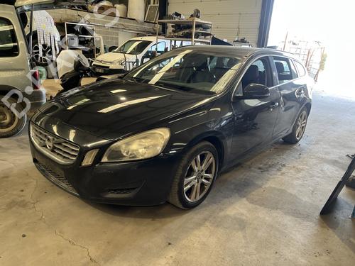 hood-volvo-v60-i-155-2010-2011-2012-2013-2014-2015-2016-2017-2018-39457974 main image
