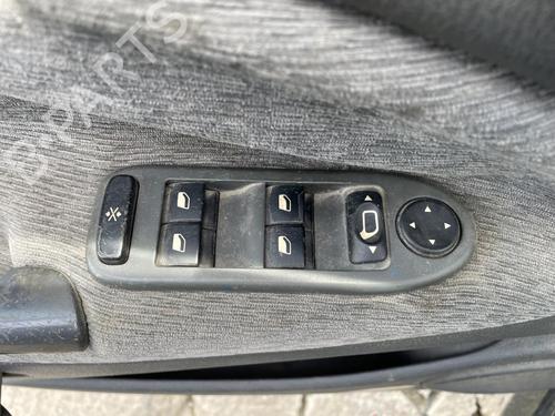 Used Left front window switch Left front window switch CITROËN C5 I (DC_) 2.0 HDi (DCRHZB, DCRHZE) (109 hp) 36285749 36285749