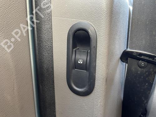 left-rear-window-switch-renault-kangoo-grand-kangoo-ii-kw01_-2008-36098867 main image