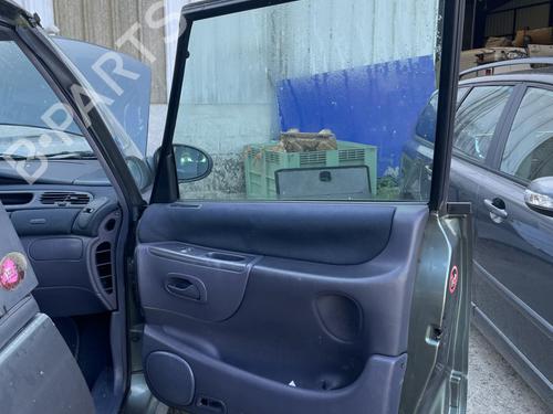 Right front door RENAULT ESPACE III (JE0_) 2.2 dCi (JE0K) | BP26740876C3 