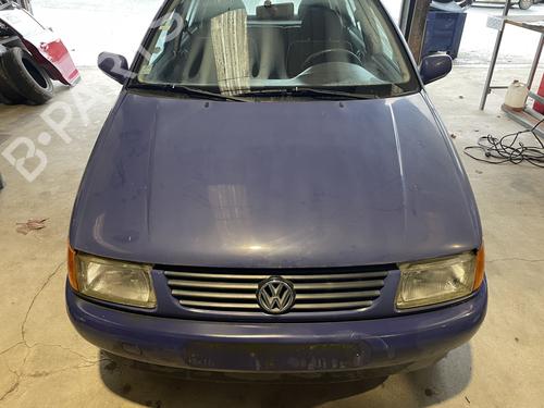 Used Front windshield wiper arm Front windshield wiper arm VW POLO III (6N1) 55 1.3 (55 hp) 31883276 31883276