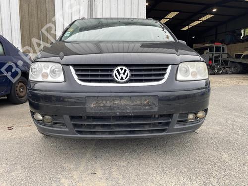 Used Front bumper VW TOURAN (1T1, 1T2) 1.9 TDI (105 hp) 29465876