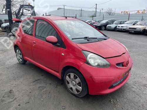 Used Right front shock absorber Right front shock absorber TOYOTA AYGO (_B1_) 1.0 (KGB10_, KGB10R) (68 hp) 31376902 31376902