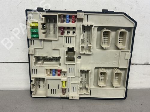 Used Fuse box RENAULT ZOE (BFM_) ZOE (88 hp) 26418419
