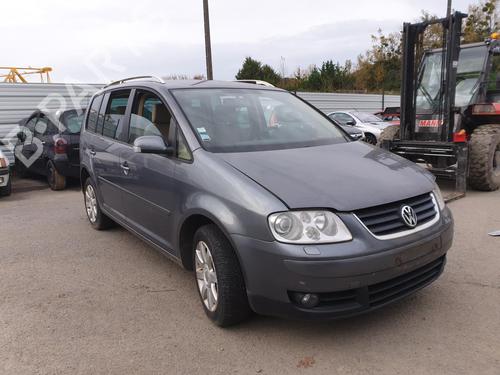 Left front fenders VW TOURAN (1T1, 1T2) 2.0 TDI | BP26421377C41 