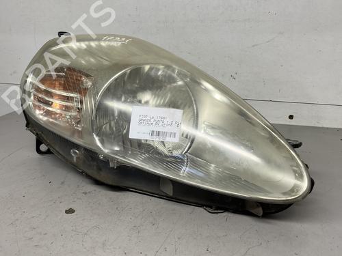 Used Right headlight FIAT GRANDE PUNTO (199_) 1.3 D Multijet (75 hp) 30910497