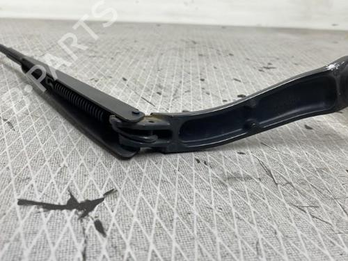 front-windshield-wiper-arm-nissan-qashqai-i-j10-nj10-2006-2007-2008-2009-2010-2011-2012-2013-2014-2015-26422104 main image