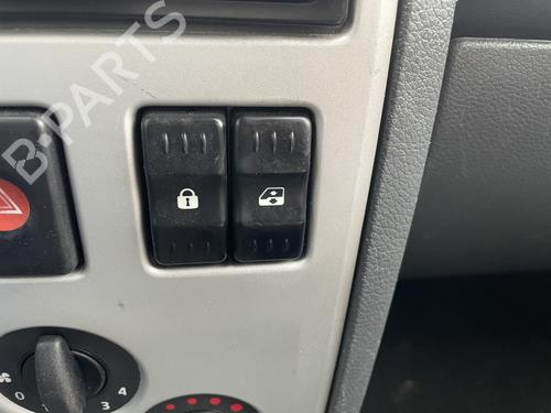 hjre-fortil-elrude-kontakt-dacia-logan-mcv-ks_-2007-32093940 main image