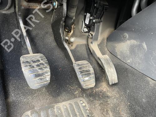 pedal-renault-twingo-ii-cn0_-2007-36442953 main image