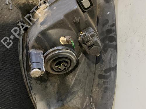 Right headlight CITROËN XSARA PICASSO (N68) 2.0 HDi | BP26417183C29 