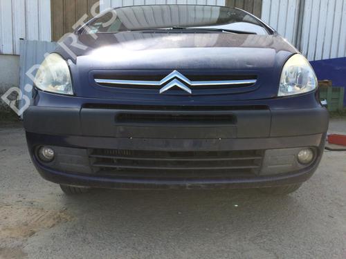 Used Front bumper CITROËN XSARA PICASSO (N68) 1.6 HDi (90 hp) 26935793