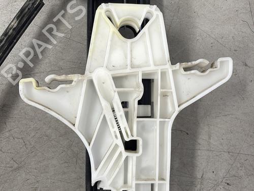 Used Front left window mechanism Front left window mechanism SEAT IBIZA V (KJ1, KJG) 1.0 (75 hp) 33206331 33206331