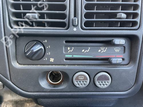 Used Warning switch Warning switch PEUGEOT 106 II (1A_, 1C_) 1.5 D (57 hp) 31993313 31993313