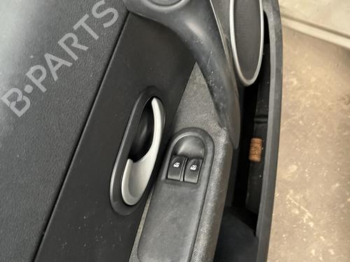 Used Left front window switch Left front window switch RENAULT CLIO III (BR0/1, CR0/1) 1.2 16V (78 hp) 35927109 35927109