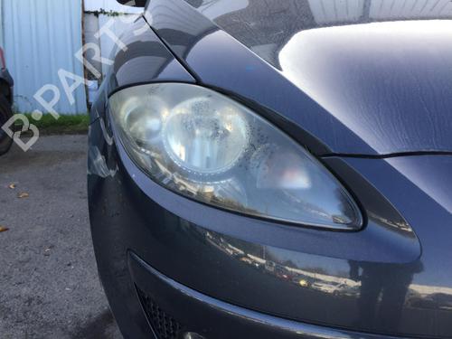 Lyskaster høyre SEAT ALTEA (5P1) 1.9 TDI (105 hp) 29618727