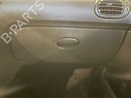 Handskerum PEUGEOT 206 Hatchback (2A/C) 1.4 HDi eco 70 (68 hp) 32854282