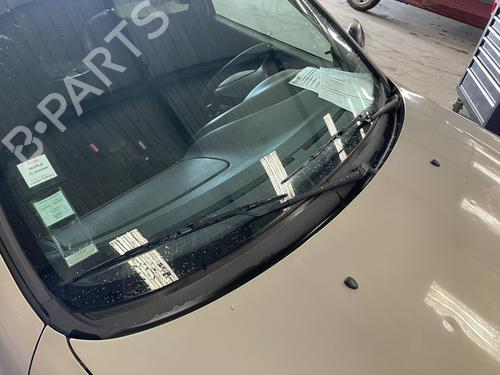 Used Front windshield wiper arm CITROËN XSARA (N1) 1.4 HDi (68 hp) 26411885