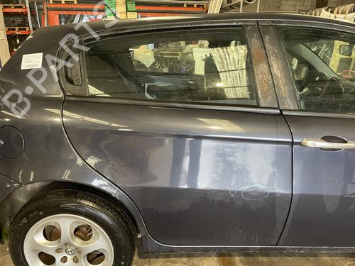 Used Rear right door window ALFA ROMEO 147 (937_) 1.9 JTD (937.AXD1A, 937.BXD1A, 937.AXV1A, 937.BXB1A,... (115 hp) 30872192