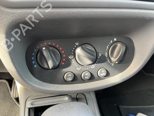 Used Climate control Climate control RENAULT CLIO II (BB_, CB_) 1.6 (B/CB0D, BB00) (90 hp) 33884140 33884140