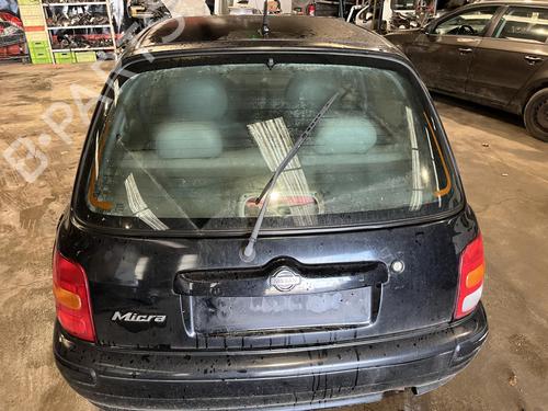 Troisième feu stop NISSAN MICRA II (K11) 1.3 i 16V (HK11) (75 hp) 31649551